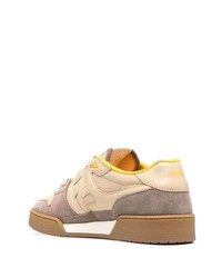 Мужские бежевые кожаные низкие кеды от Fendi