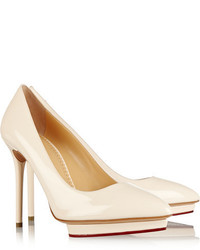 Бежевые кожаные туфли от Charlotte Olympia