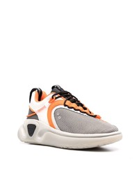 Мужские бежевые кроссовки от Balmain