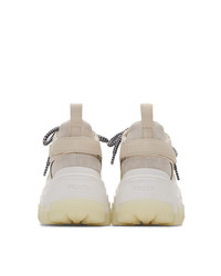 Женские бежевые кроссовки от Prada