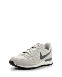 Женские бежевые кроссовки от Nike