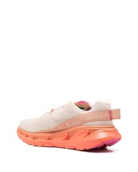 Мужские бежевые кроссовки от Hoka One One