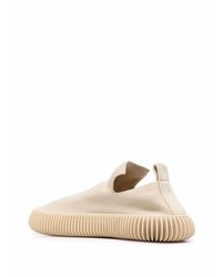 Мужские бежевые кроссовки от Bottega Veneta