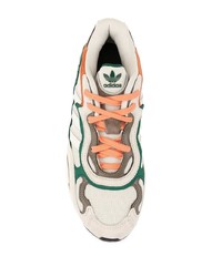 Мужские бежевые кроссовки от adidas