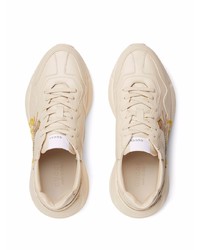 Мужские бежевые кроссовки от Gucci