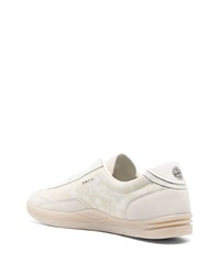 Мужские бежевые низкие кеды с принтом от Stone Island