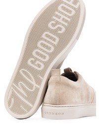 Мужские бежевые низкие кеды от Grenson