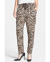 Бежевые пижамные штаны с леопардовым принтом