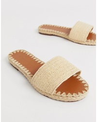 Бежевые сандалии на плоской подошве из плотной ткани от Pull&Bear