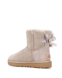 Бежевые угги от UGG Australia