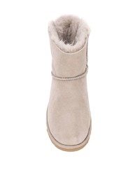 Бежевые угги от UGG Australia