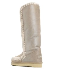 Бежевые угги от Mou