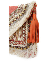 Бежевый клатч от Shashi