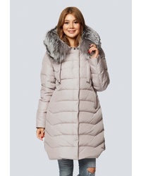 Женский бежевый пуховик от Alyaska