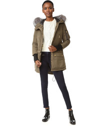 Женский бежевый свитер от Veronica Beard