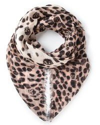 Женский бежевый шарф с леопардовым принтом от Alexander McQueen