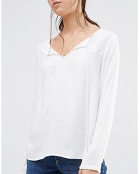 Белая блузка от Vila