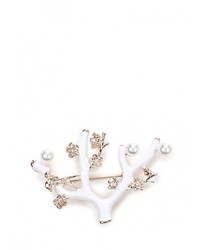 Белая брошь от Спартак