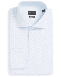 Белая классическая рубашка с геометрическим рисунком