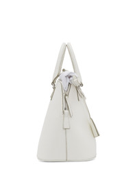Белая кожаная большая сумка от Maison Margiela