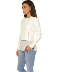 Женская белая кожаная куртка от Veda