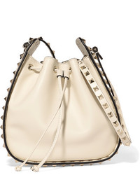 Белая кожаная сумка-мешок от Valentino