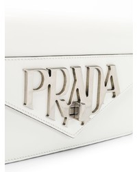 Белая кожаная сумка через плечо от Prada