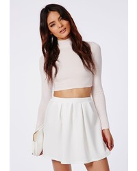 Белая короткая юбка-солнце со складками