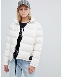 Женская белая куртка-пуховик от Calvin Klein Jeans