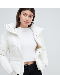 Женская белая куртка-пуховик от Puma