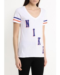 Женская белая футболка с круглым вырезом от Nike