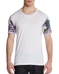 Белая футболка с цветочным принтом