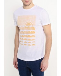 Мужская белая футболка от ADPT