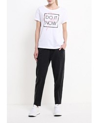 Женская белая футболка от DRYWASH