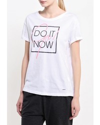 Женская белая футболка от DRYWASH