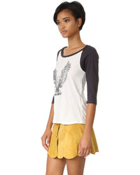 Женская белая футболка от Clayton