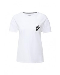 Женская белая футболка от Nike