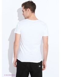 Мужская белая футболка от Oodji