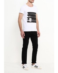 Мужская белая футболка от Strellson