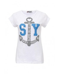 Женская белая футболка от Sweet Years