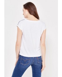 Женская белая футболка от Troll