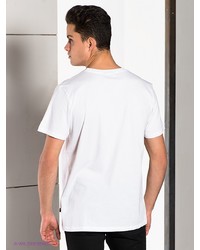 Мужская белая футболка от Wesc