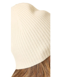 Женская белая шапка от TSE