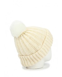 Женская белая шапка от GUESS