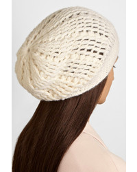 Женская белая шапка от Madeleine Thompson