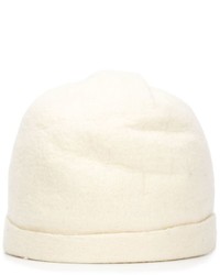 Женская белая шапка