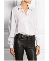 Белая шелковая блуза на пуговицах с украшением от Versace