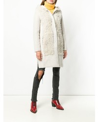 Белая шуба от Yves Salomon