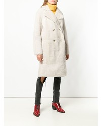 Белая шуба от Yves Salomon