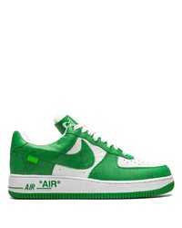 Мужские бело-зеленые кожаные низкие кеды от Nike